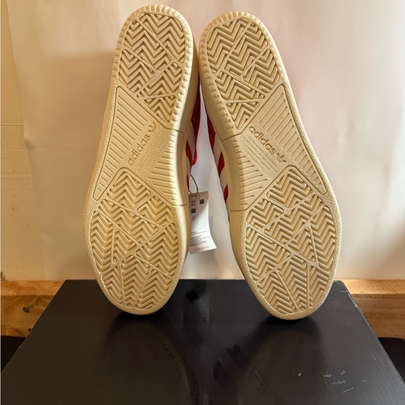 Size 12 - Adidas Tyshawn remastered Better scarlet - Picture 3 of 9